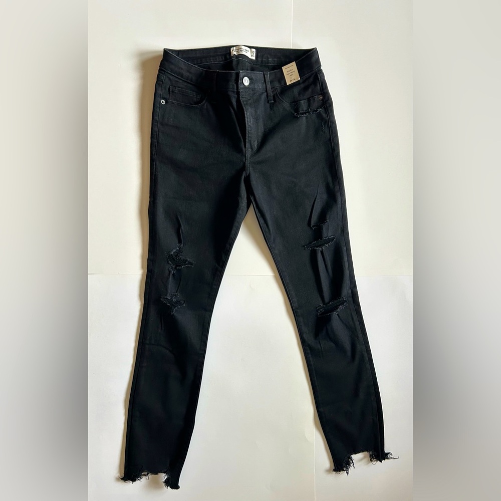 NWT Abercrombie & Fitch black Super Skinny Ankle Mid rise Jean size 8 long